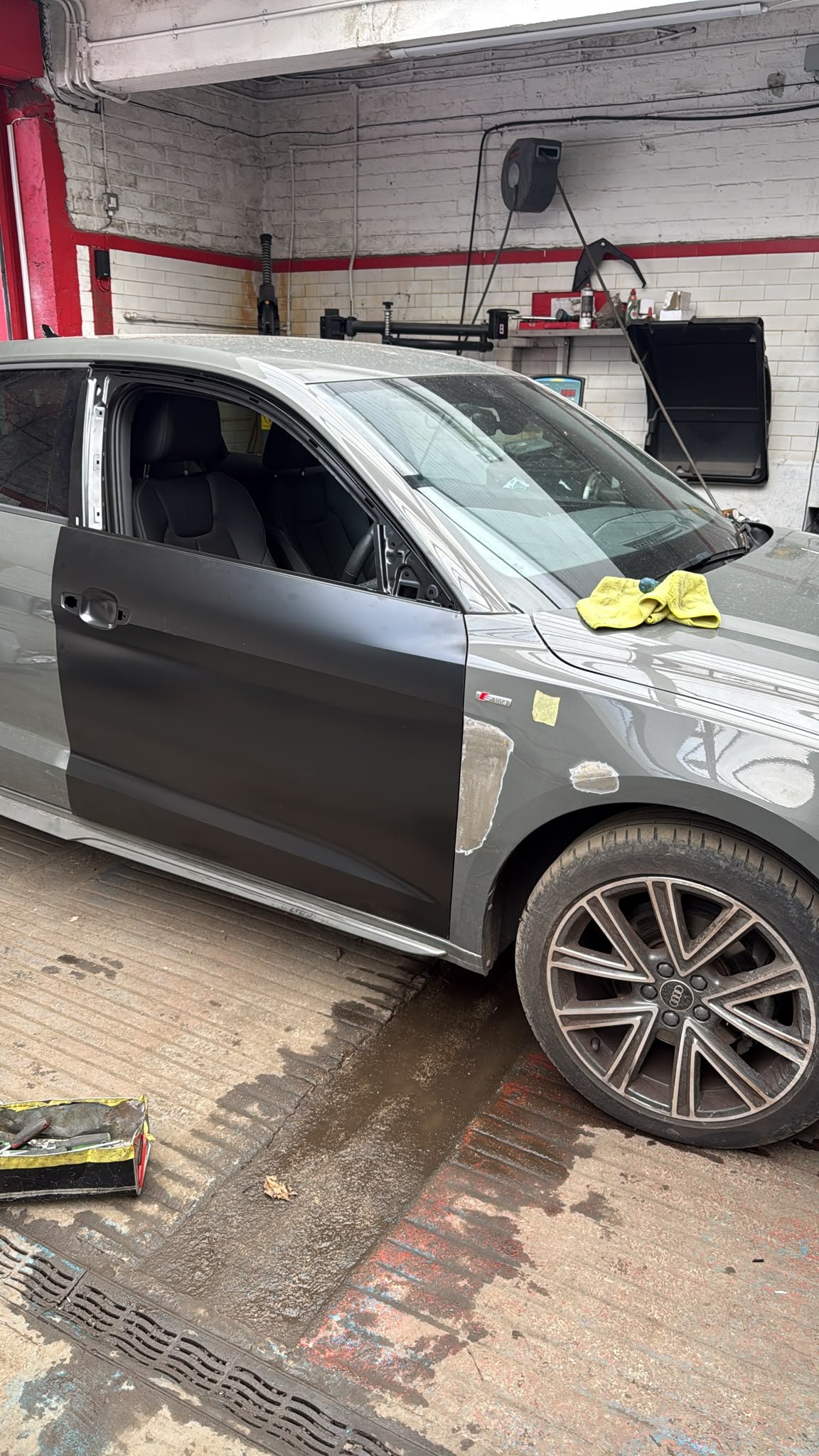 Car body repair work carried out by Ozgur Car Body Repair in Edinburgh