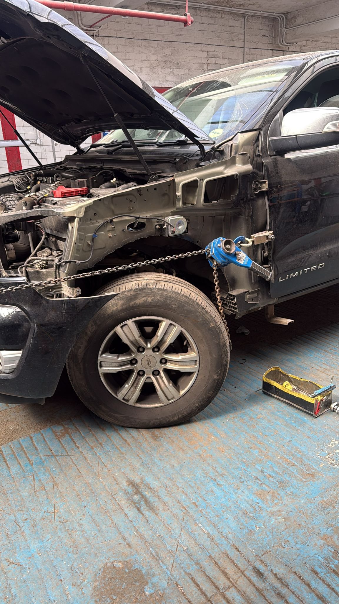 Car body repair work carried out by Ozgur Car Body Repair in Edinburgh