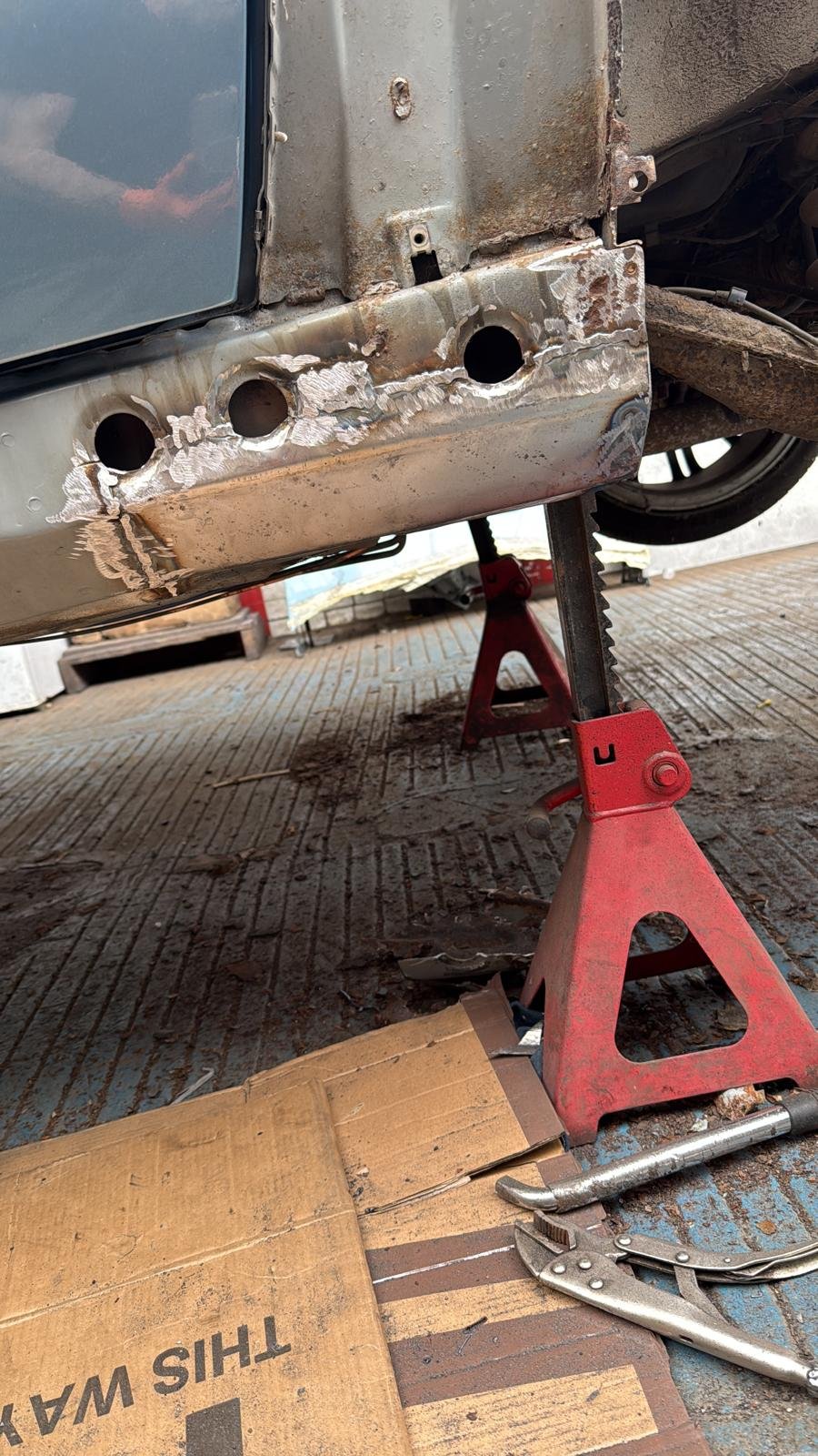 Car body repair work carried out by Ozgur Car Body Repair in Edinburgh